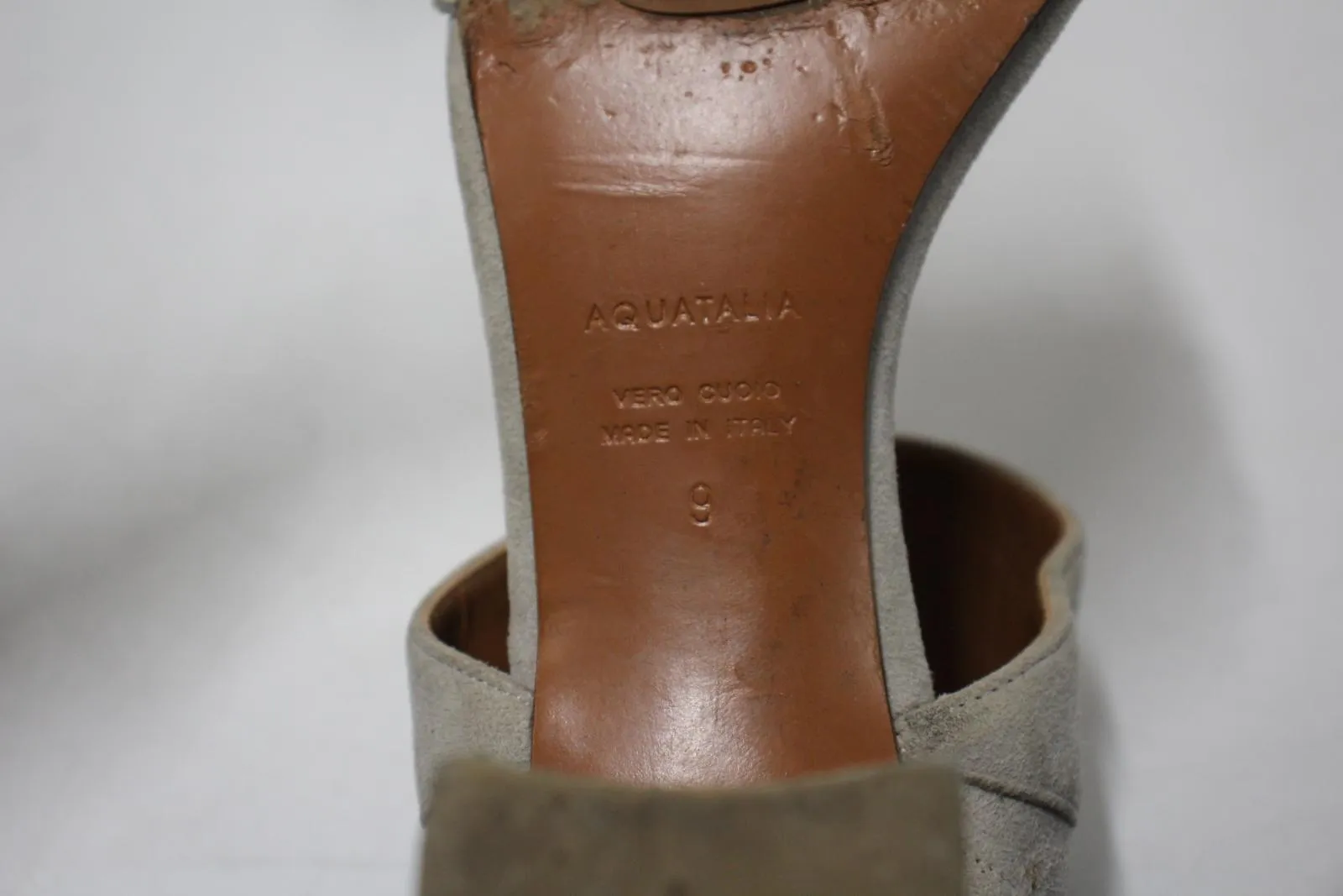 AQUATALIA Ladies Taupe Grey Suede Fish Scale Heel Ankle Strap Sandals UK9